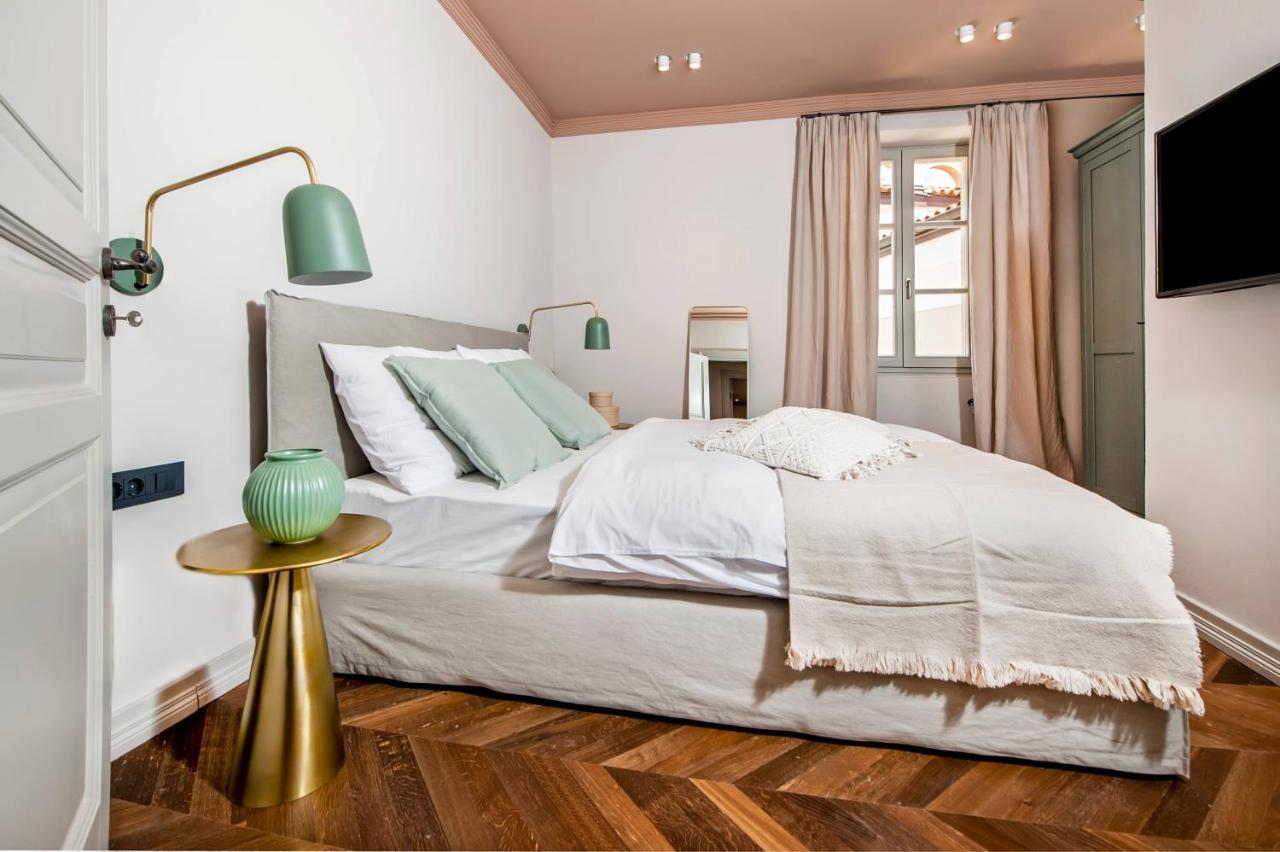 Campitelli Design Apartment Ρόβινι Εξωτερικό φωτογραφία
