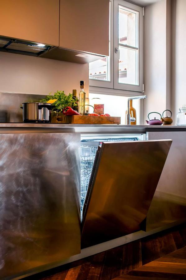 Campitelli Design Apartment Ρόβινι Εξωτερικό φωτογραφία