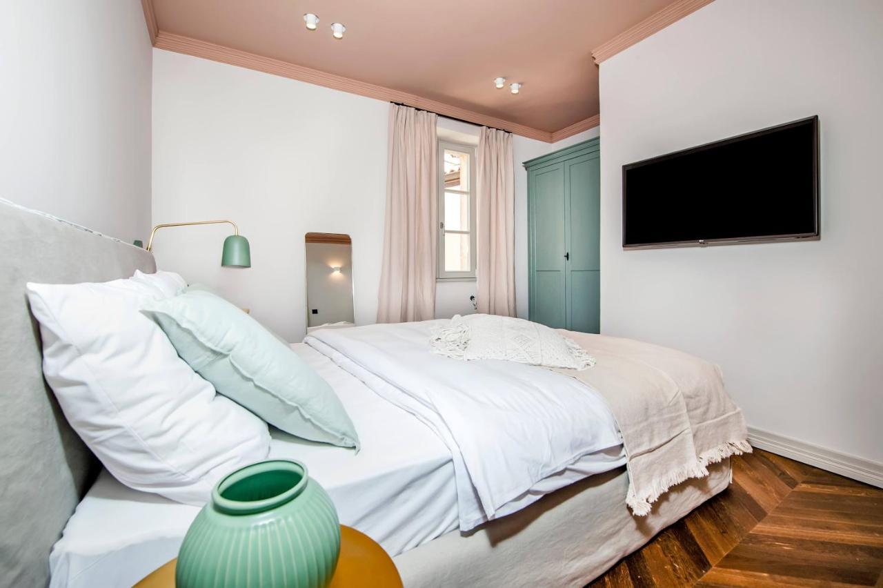 Campitelli Design Apartment Ρόβινι Εξωτερικό φωτογραφία